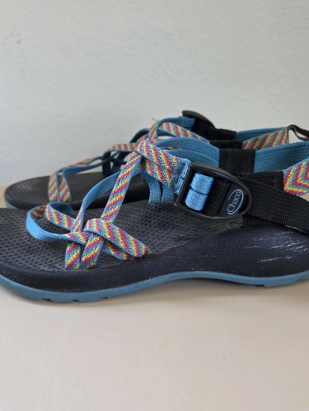 Chaco Kids ZX1 EcoTread Sandals Youth Size 4 Rainbow Fiesta Blue Strappy Hiking